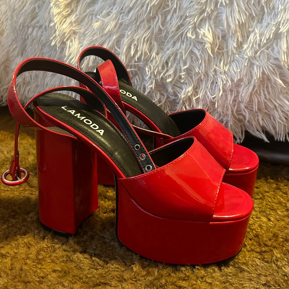 Lamoda Red strappy platform heels